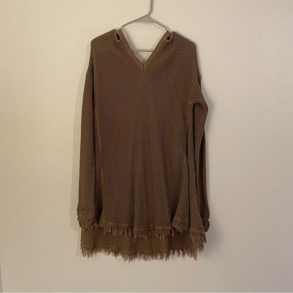 Wishlist Cold Shoulder Sweater - Small/Medium - Picture 5 of 8